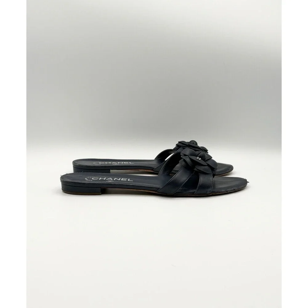 Chanel Navy Leather Camellia Embellished CC Logo Thong Flat Slides Size EU 39